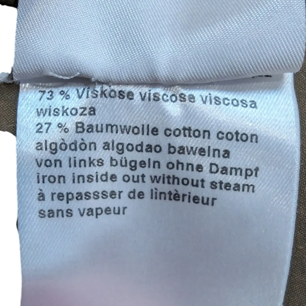 Oui Collection Lightweight Soft Button Cuff Cropped Khaki Pants (2) - Picture 6 of 8